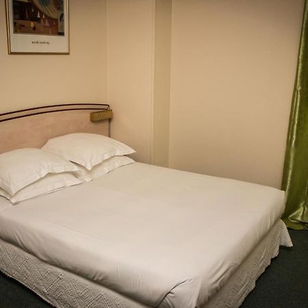 Le Terminus Hotel Тараскон Екстериор снимка