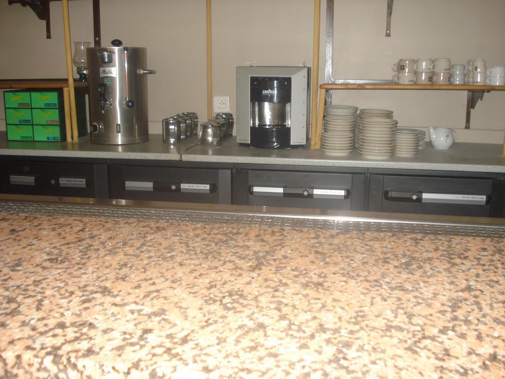 Le Terminus Hotel Тараскон Екстериор снимка