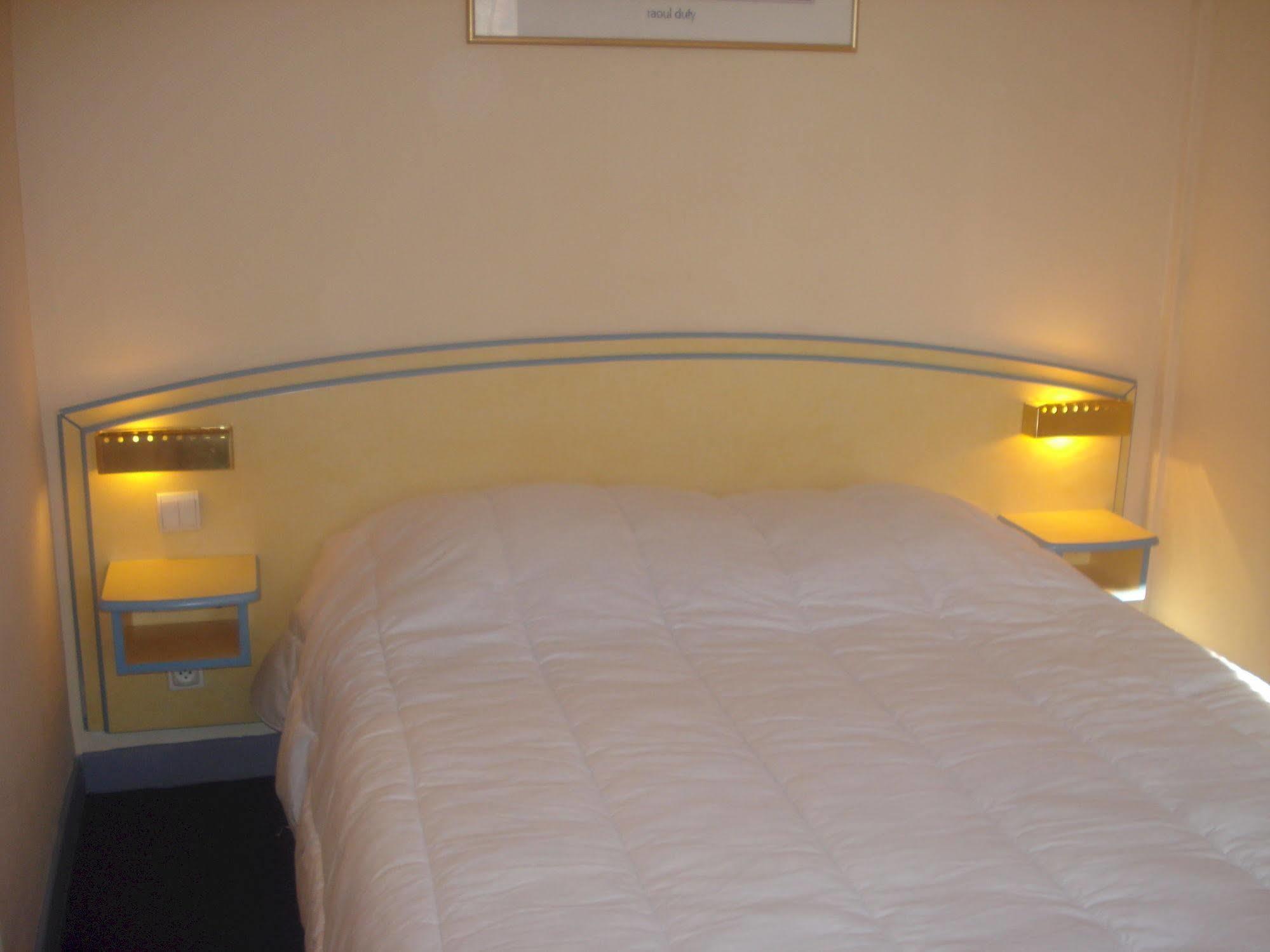 Le Terminus Hotel Тараскон Екстериор снимка